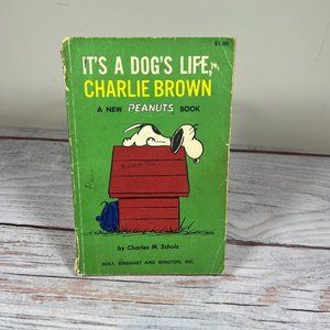 Vintage It’s A Dog's Life Charlie Brown 1968 Book by Charles M Schultz Rare